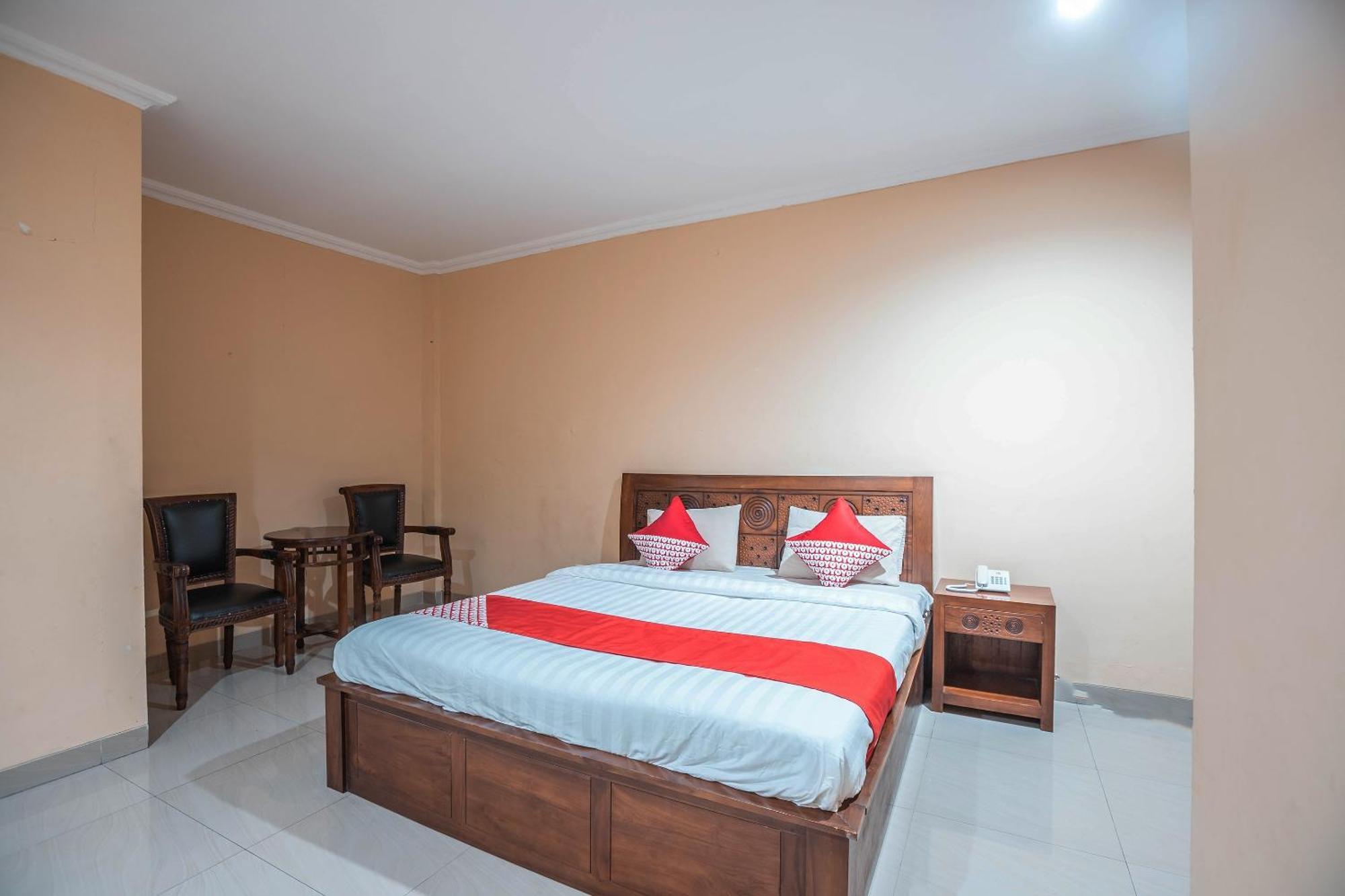 Super Oyo 686 Bunga Karang Hotel Bekasi Ngoại thất bức ảnh