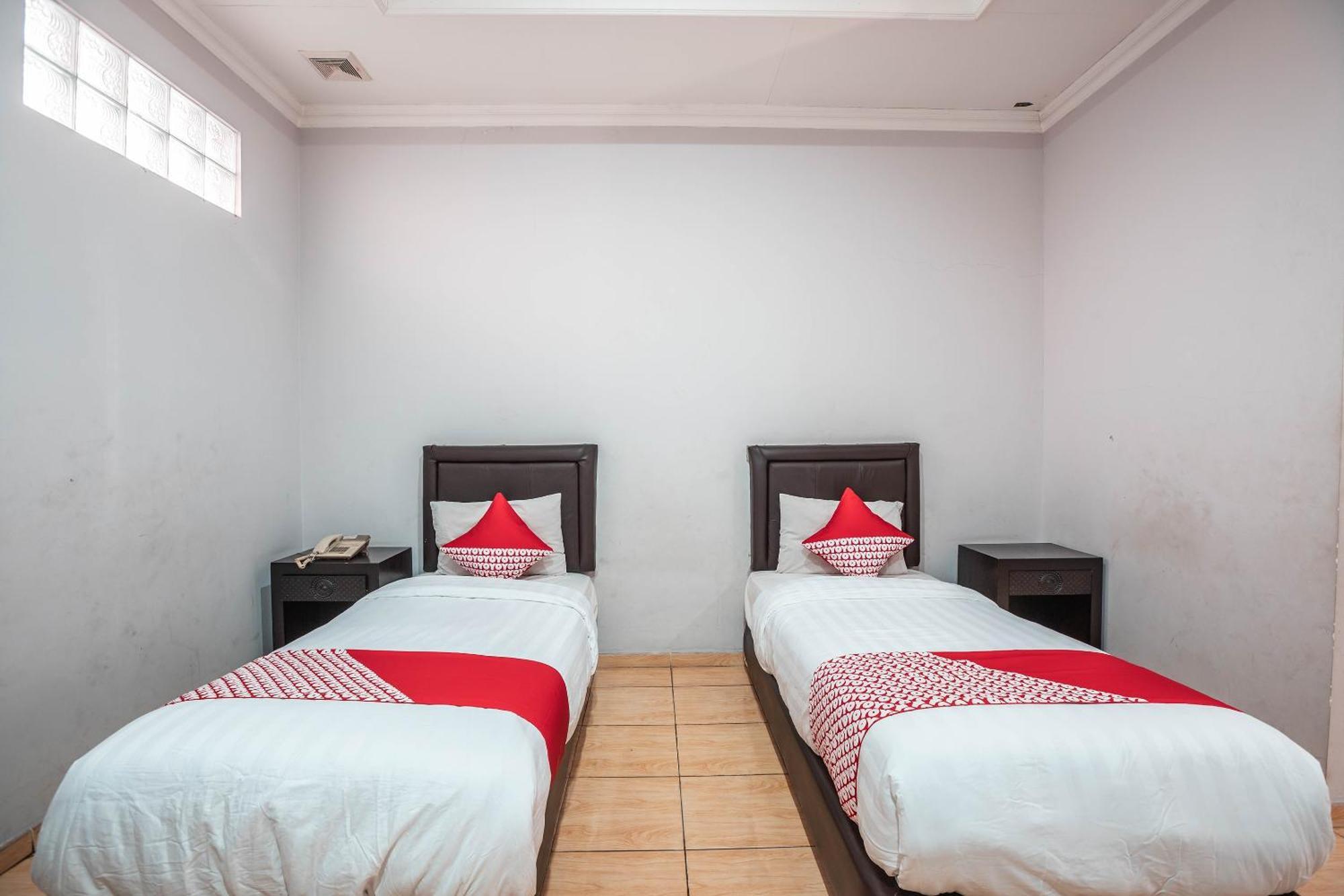 Super Oyo 686 Bunga Karang Hotel Bekasi Ngoại thất bức ảnh