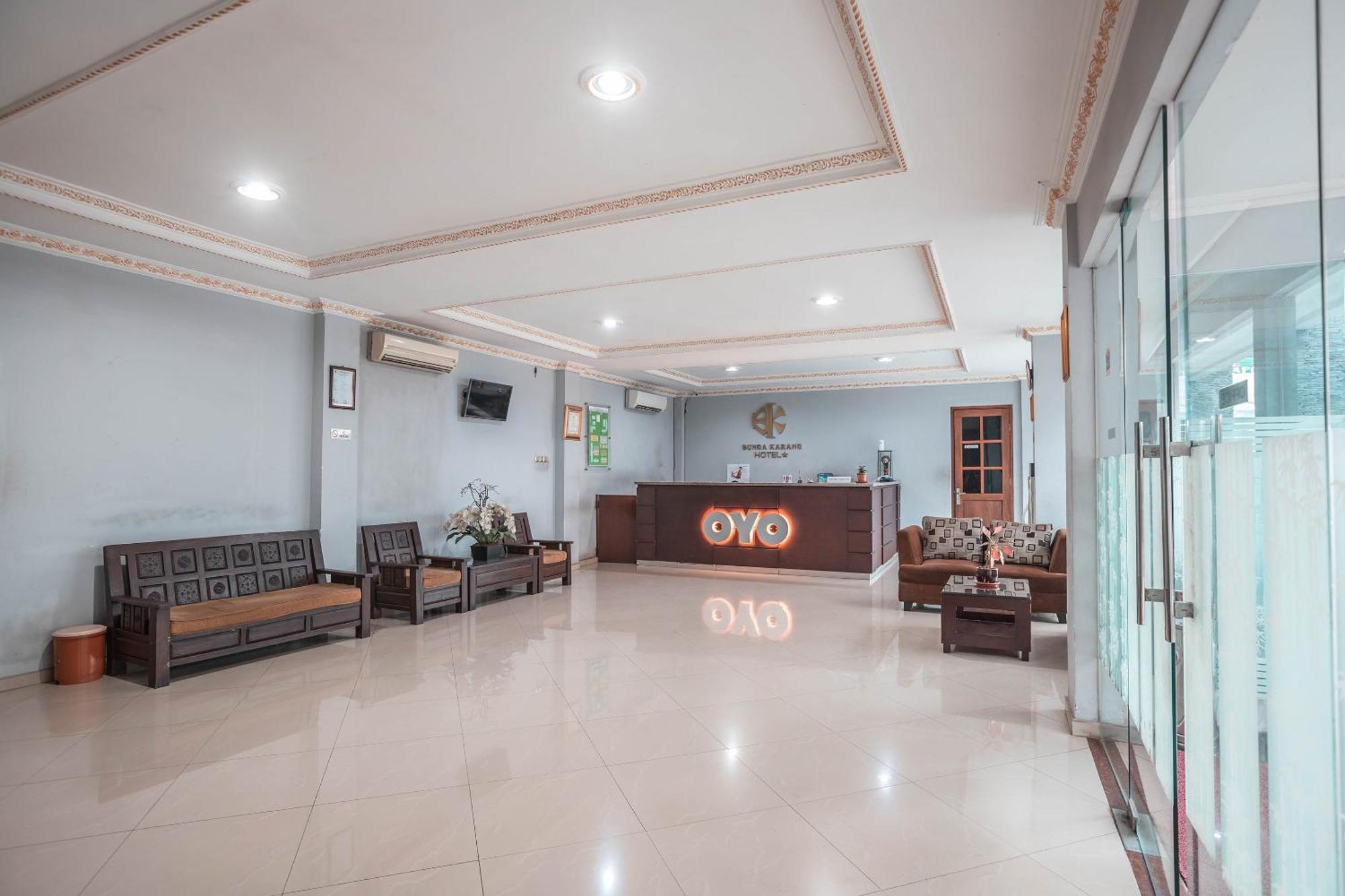Super Oyo 686 Bunga Karang Hotel Bekasi Ngoại thất bức ảnh