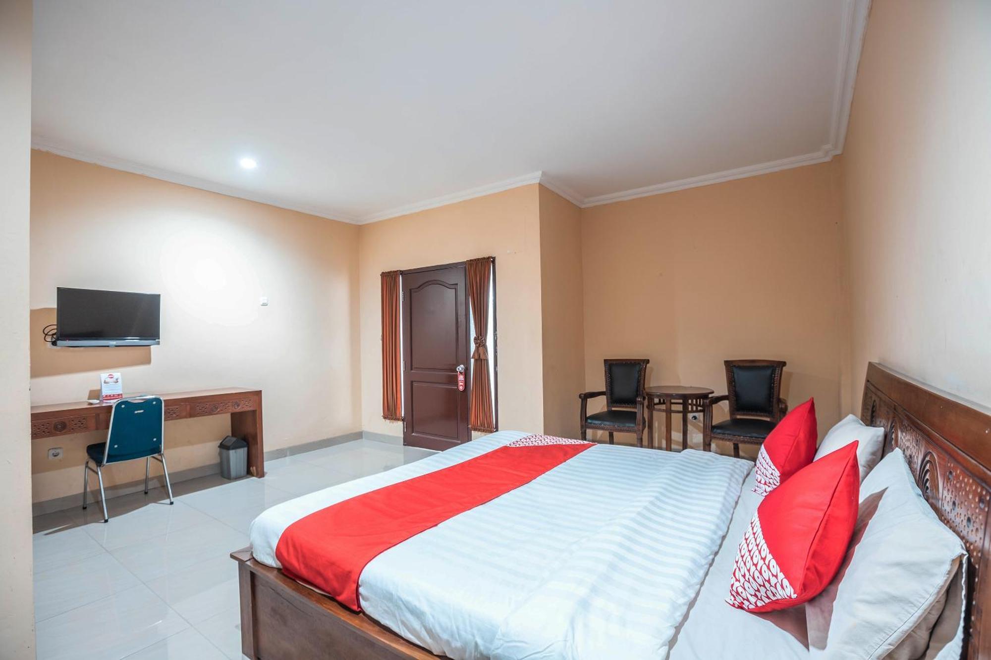 Super Oyo 686 Bunga Karang Hotel Bekasi Ngoại thất bức ảnh